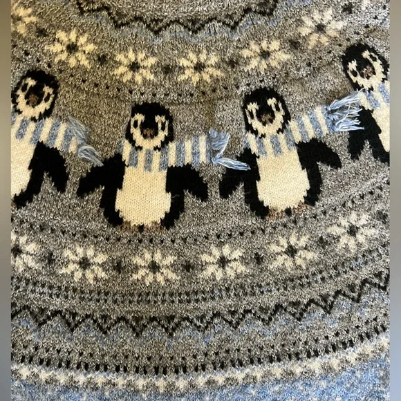 Penguin Sweater - Picture 2 of 5